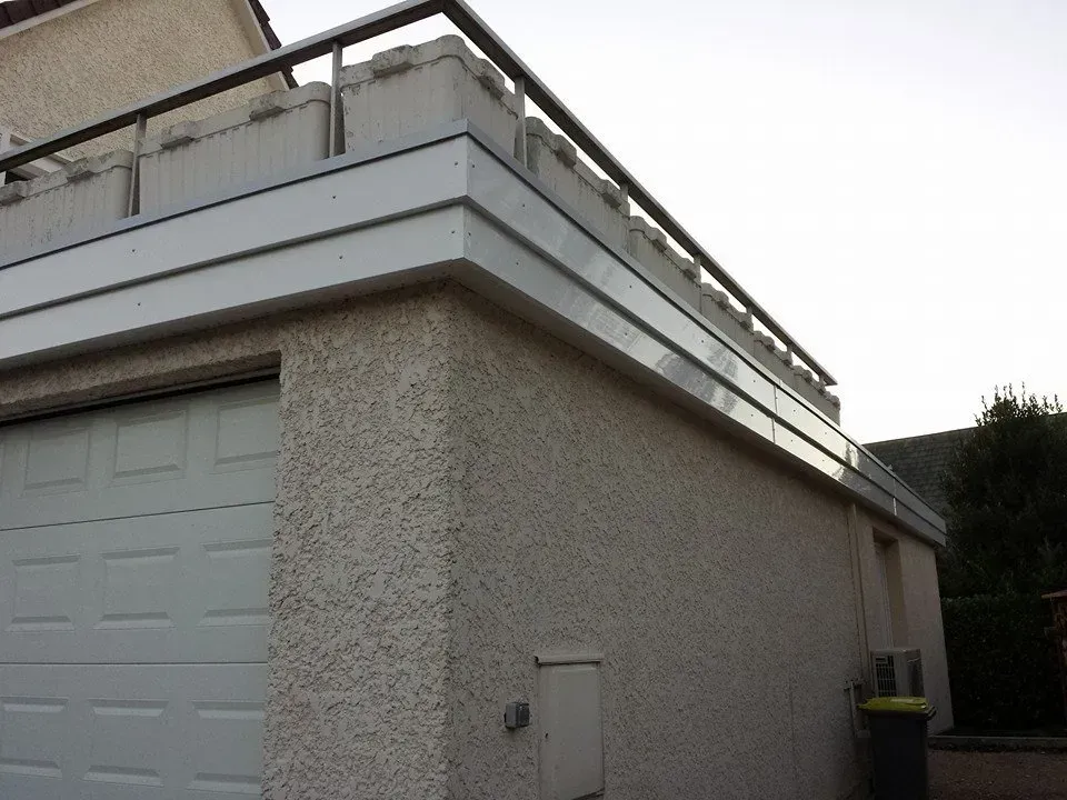 Gouttières aluminium près de Arpajon